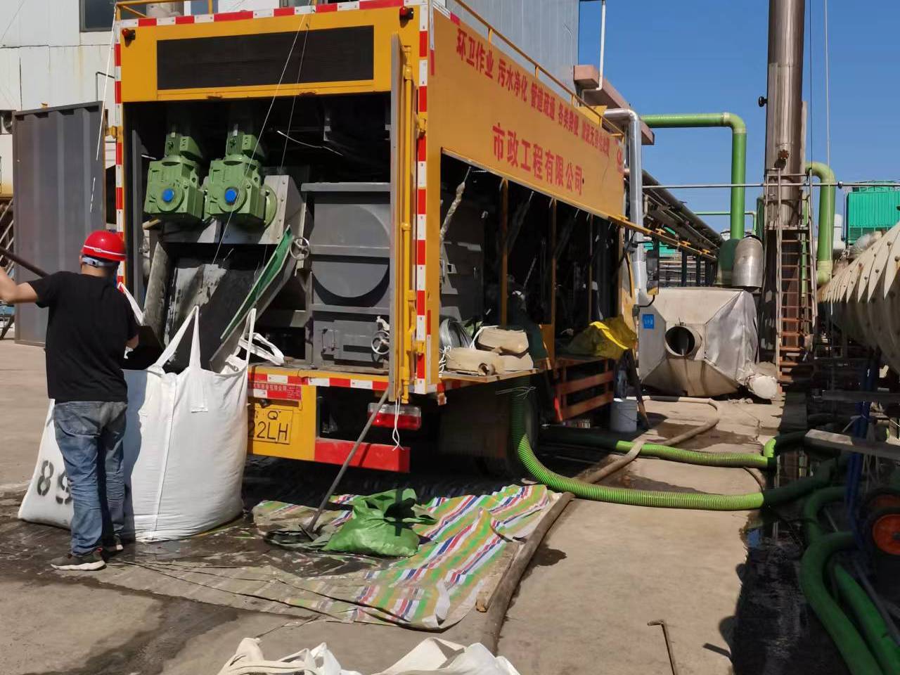 南召淤泥压干处理